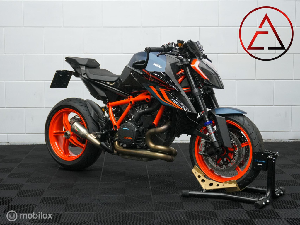 KTM  1290 SuperDuke R EVO 53173311-0.jpg | Elevate Automotive