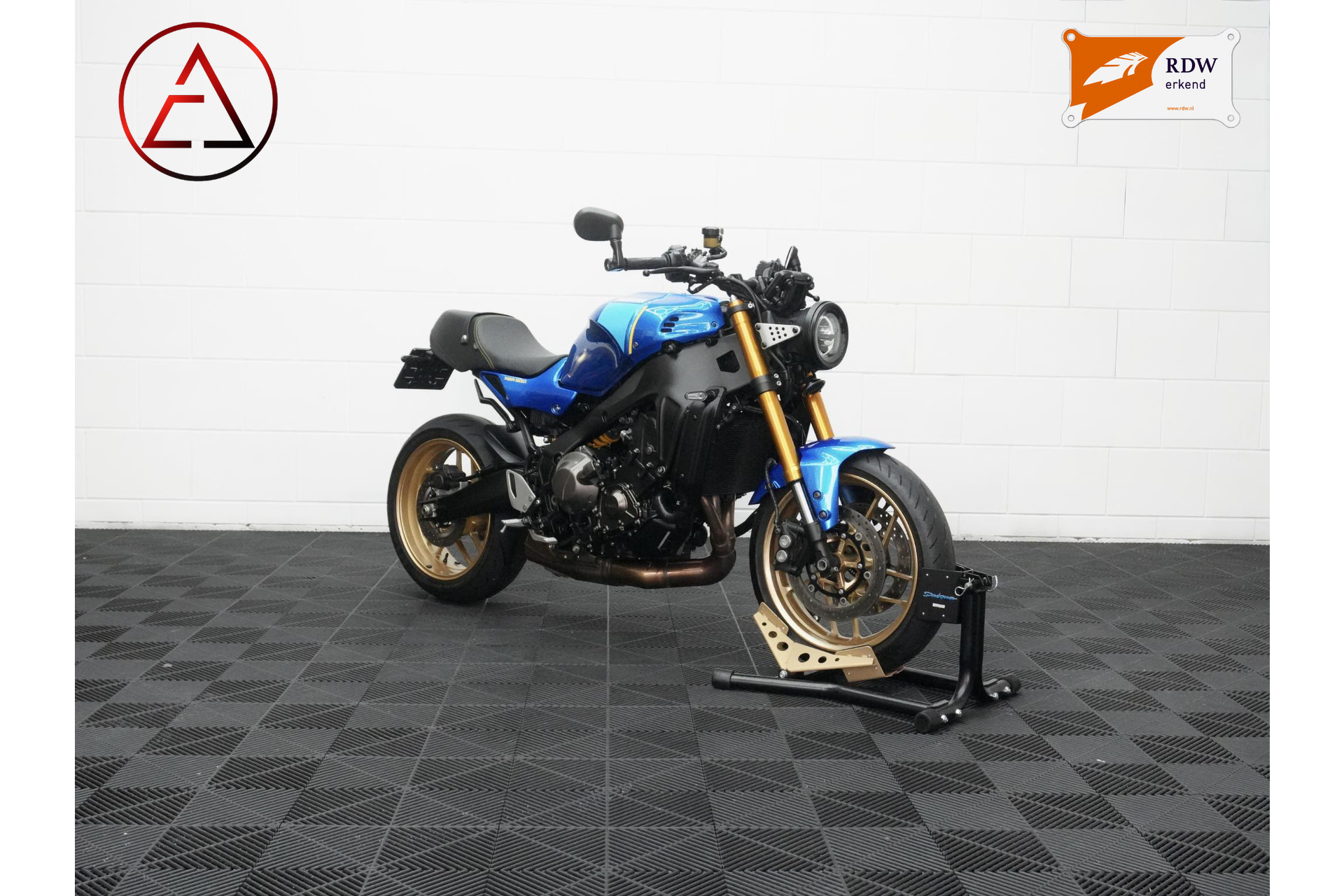 Yamaha  XSR900 Quickshifter - Wheelie Controle - ABS 51736496-0.jpg | Elevate Automotive